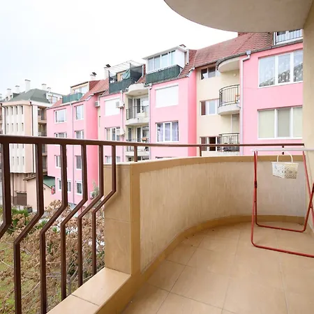 Apartmán Cozy 2bdr & Peaceful Location & Free Street Parking