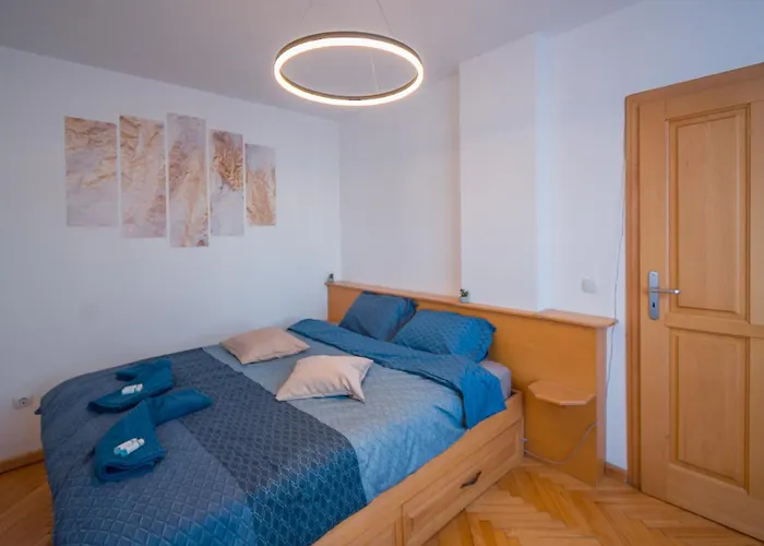 Lejlighed Cozy 2bdr & Peaceful Location & Free Street Parking