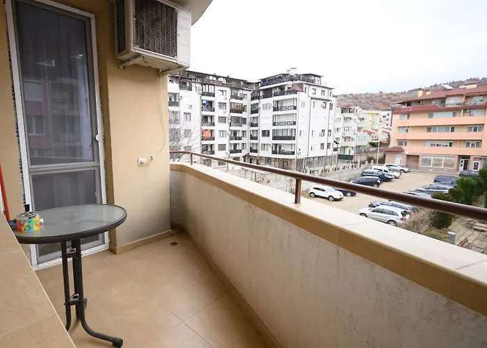 Cozy 2bdr & Peaceful Location & Free Street Parking Blagoevgrad