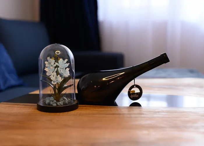 Cozy 2bdr & Peaceful Location & Free Street Parking Lejlighed *